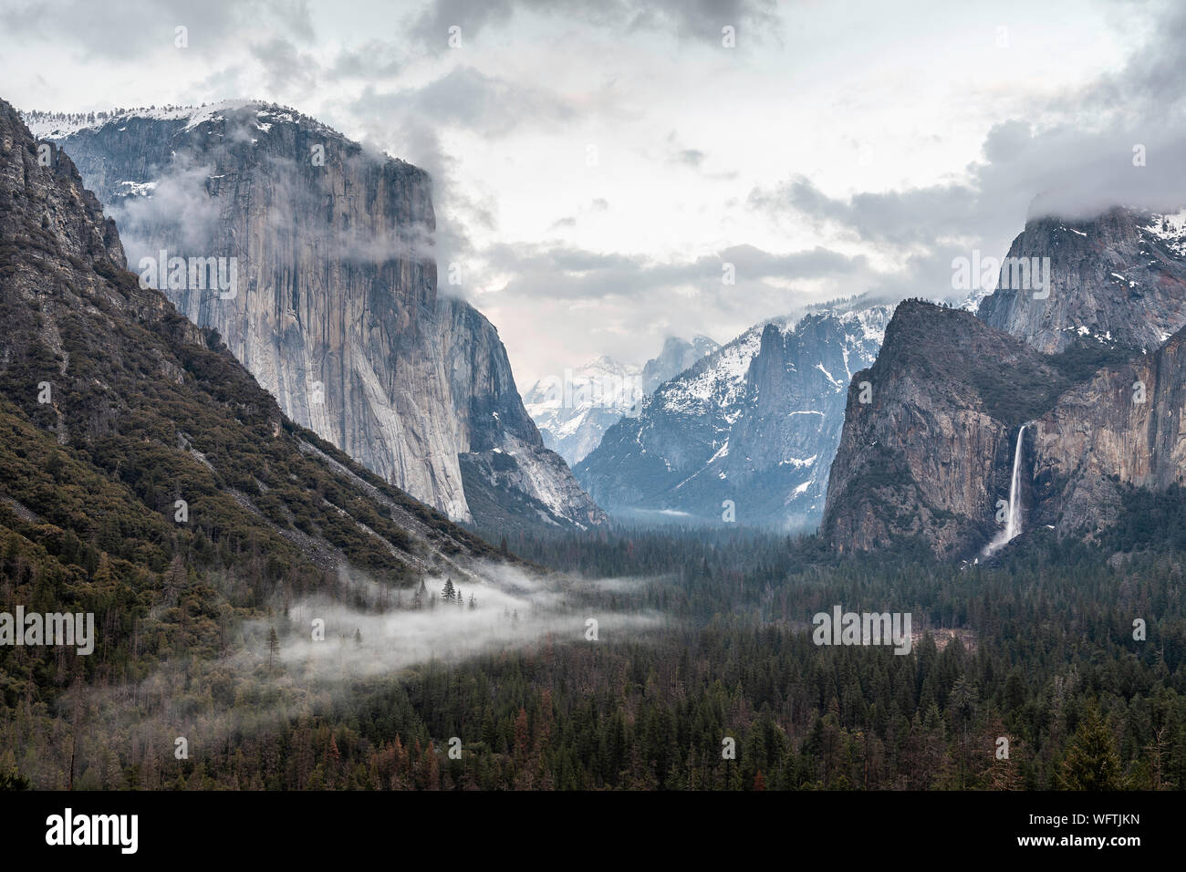 Der Yosemite National Park von Tunnel anzeigen Stockfoto