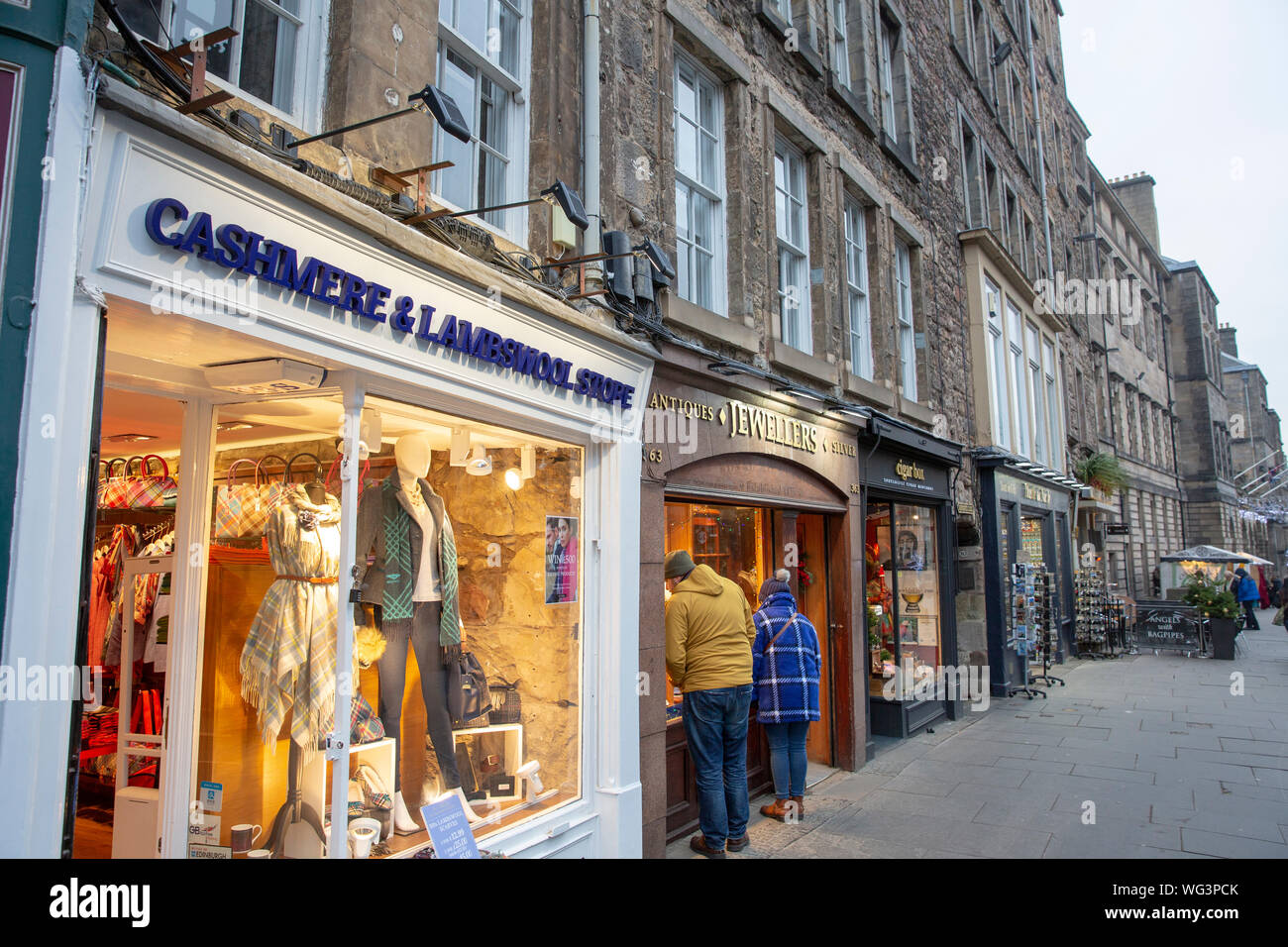 Kaschmir und lammwolle Store auf der Royal Mile in Edinburgh, Schottland, Großbritannien Stockfoto