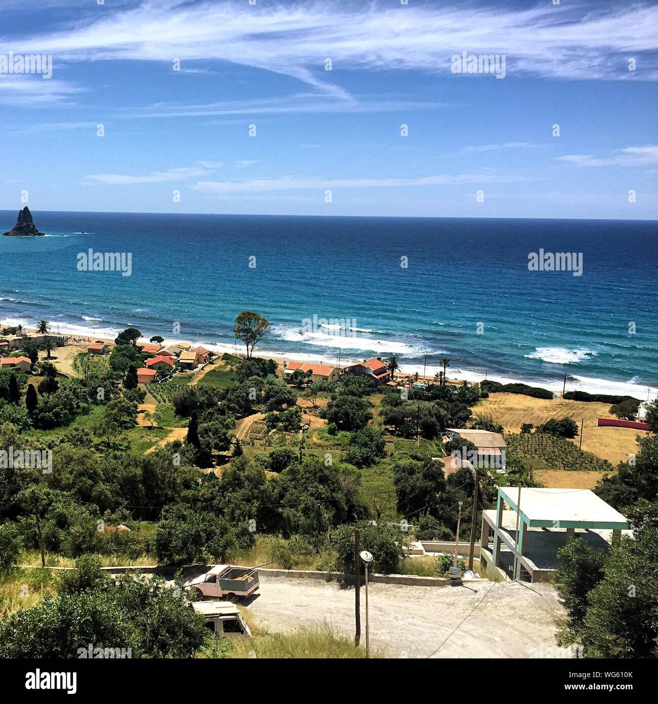 Blick auf den Ferienort an der Küste Stockfoto