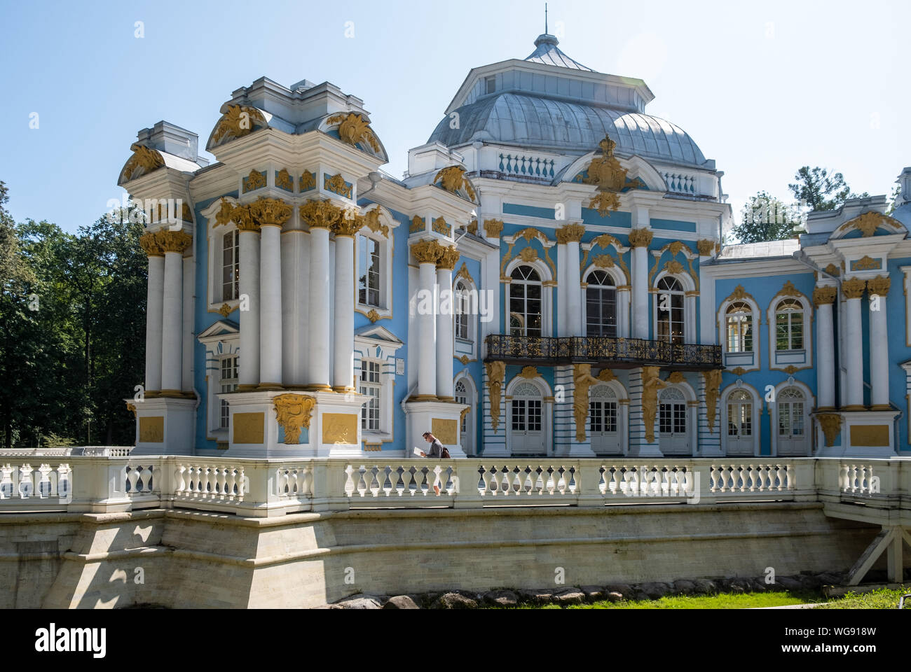 ST. PETERSBURG, Russland - August 6, 2019: Eremitage Pavillon in Catherine Park in Zarskoje Selo Stockfoto