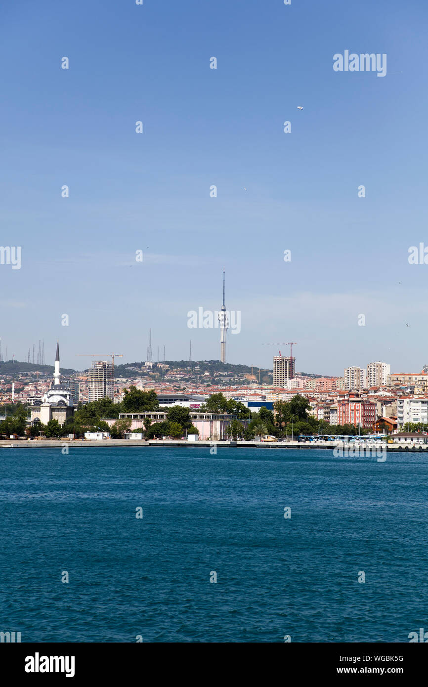 Blick auf den Bosporus in Istanbul, Türkei Stockfoto