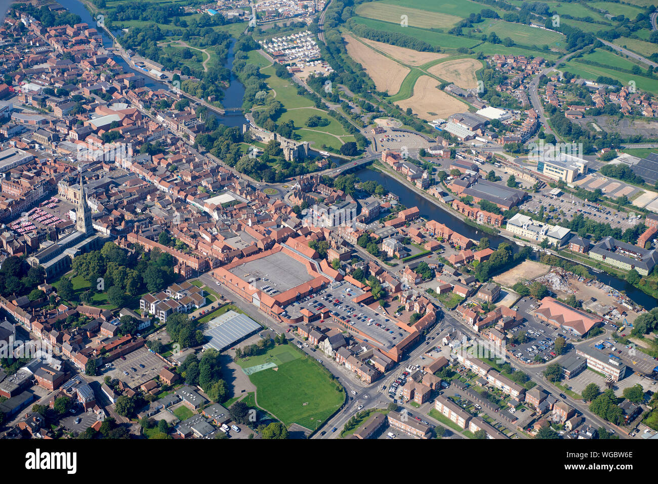 Die historische Marktstadt Newark-on-Trent, East Midlands, England, Großbritannien, aus der Luft Stockfoto
