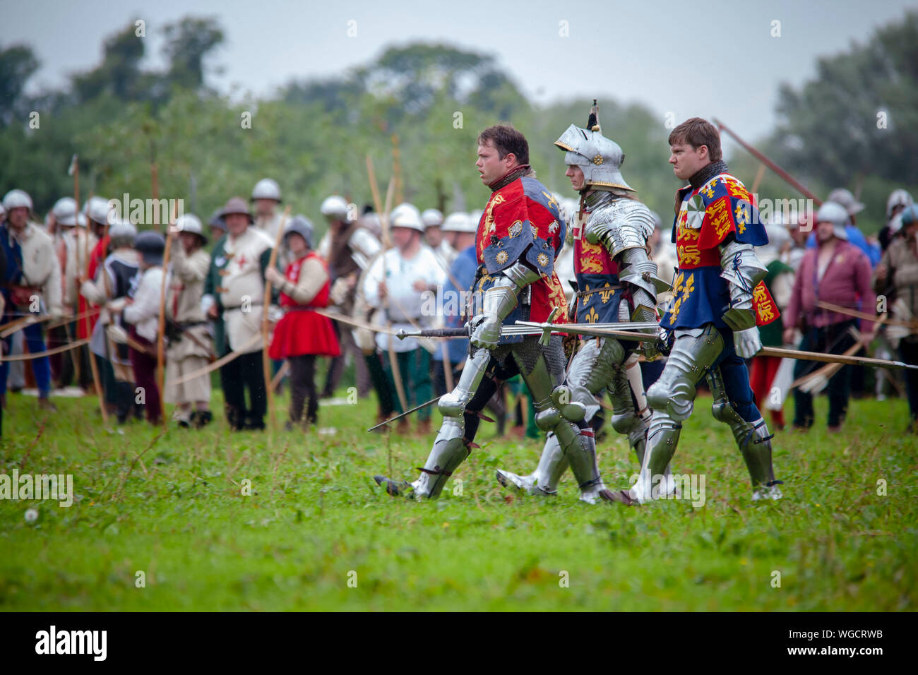Der König Märsche zu verhandeln - Tewkesbury Medieval Festival 2019 Stockfoto