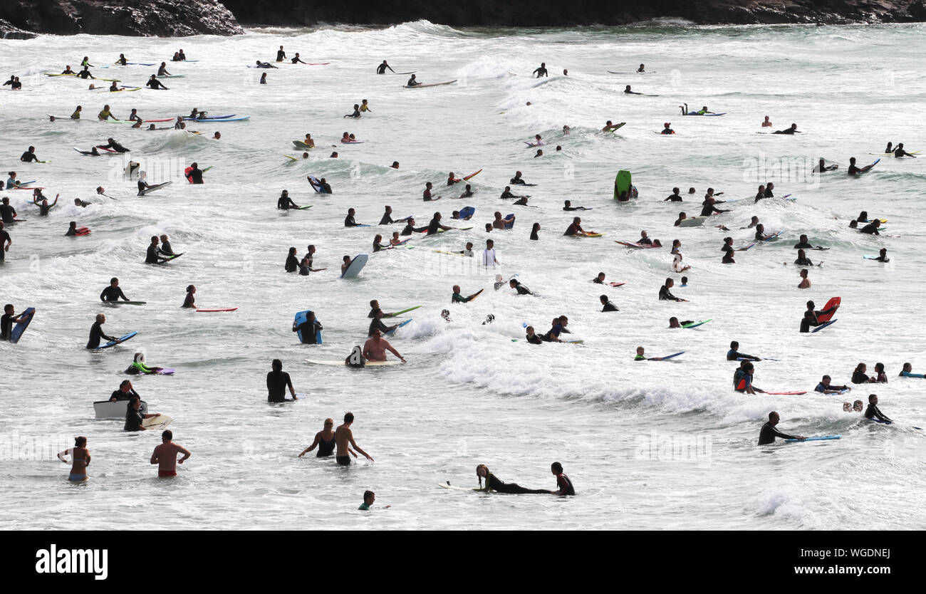 Surfen Strand Blick auf Polzeath, an der Nordküste von Cornwall Stockfoto