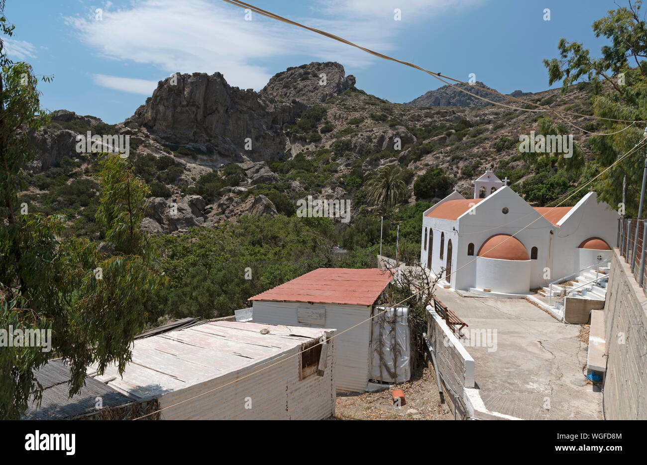 Kreta, Griechenland. Juni 2019. Das Kloster der Heiligen Jungfrau an Paplinou in den Bergen oberhalb von Ierapetra im Süden der Insel. Stockfoto