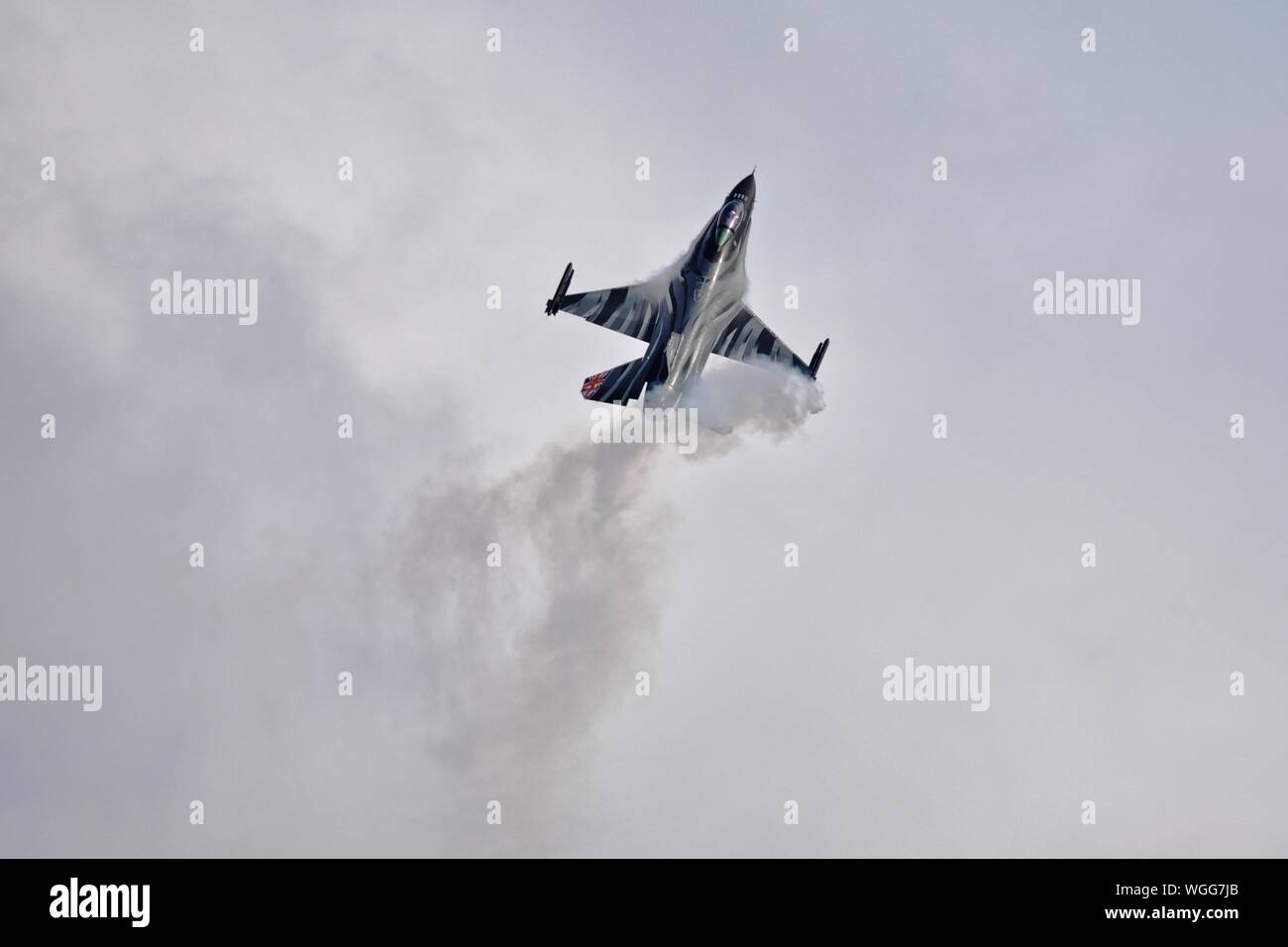 Belgische Luftwaffe F-16 Fighting Falcon 'Dark Falcon" durchführen Am2019 Royal International Air Tattoo Stockfoto