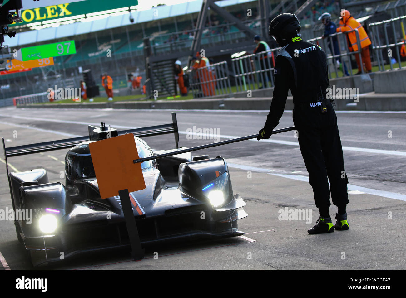 Silverstone, Großbritannien. 01 Sep, 2019. Pitstop für TEAM LNT Ginetta G60-LT von Michael Simpson, Oliver Jarvis & Guy Smith während der FIA World Endurance Championship auf dem Silverstone Circuit, Silverstone, England Gefahren am 1. September 2019. Foto von Jurek Biegus. Credit: UK Sport Pics Ltd/Alamy leben Nachrichten Stockfoto