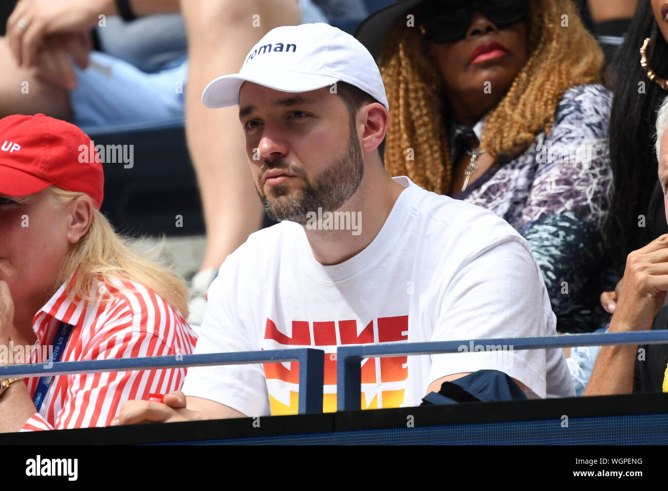 Flushing NY, USA. 01 Sep, 2019. Alexis ohanian gesehen beobachten Serena Williams Vs Petra Martic auf Arthur Ashe Stadium am USTA Billie Jean King National Tennis Center am 1. September 2019 in Flushing Queens. Quelle: MPI04/Medien Punch/Alamy leben Nachrichten Stockfoto