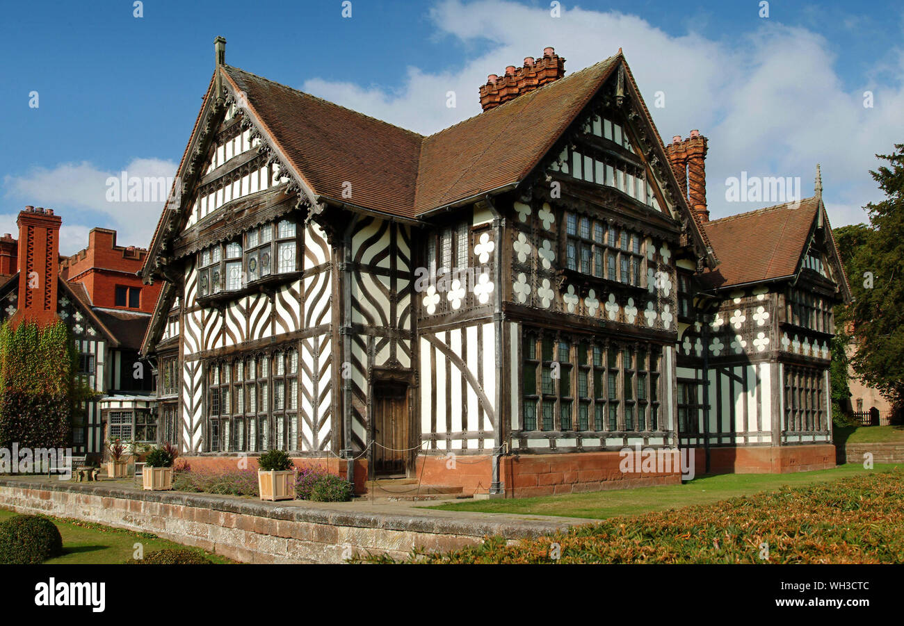 Wightwick Manor, einem viktorianischen Haus in der Kunst & Kunsthandwerk Stil, formal von Geoffrey Mander MP besessen. Stockfoto