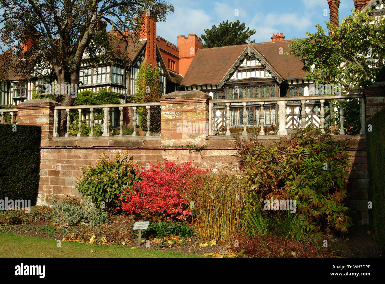 Wightwick Manor, einem viktorianischen Haus in der Kunst & Kunsthandwerk Stil, formal von Geoffrey Mander MP besessen. Stockfoto