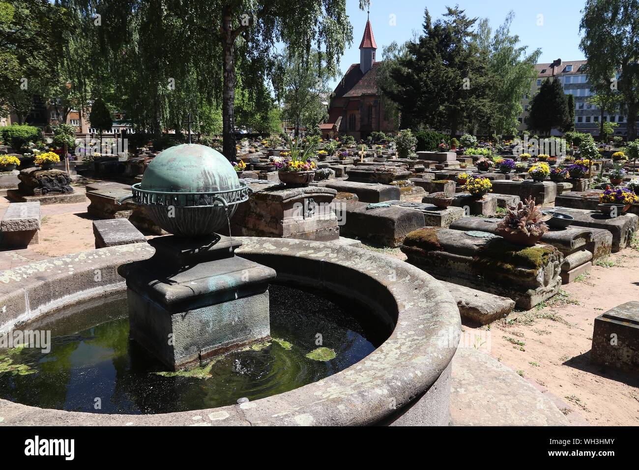 Nürnberg, Deutschland Mai 7, 2018 St. Rochus Friedhof in Nürnberg, Deutschland. Der Friedhof