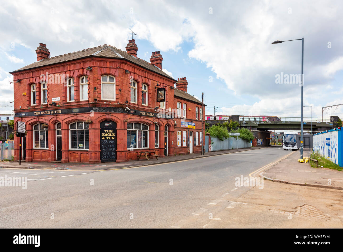 Der Adler und Tun, einen traditionellen Pub auf Neue Canal Street Birmingham im Zentrum der Entwicklung Bereich für HS2, UK Stockfoto