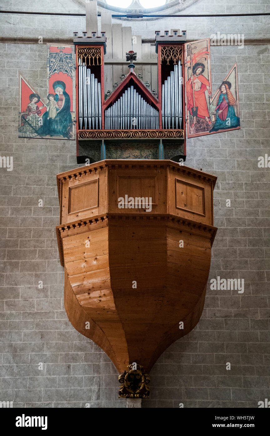 Das Älteste funktionierende Orgel in dem 13. Chateau de Valere, Sion, Wallis/Wallis, Schweiz Stockfoto Das Älteste funktionierende Orgel in dem 13. Chateau de Valere, Sion, Wallis/Wallis, Schweiz Stockfoto