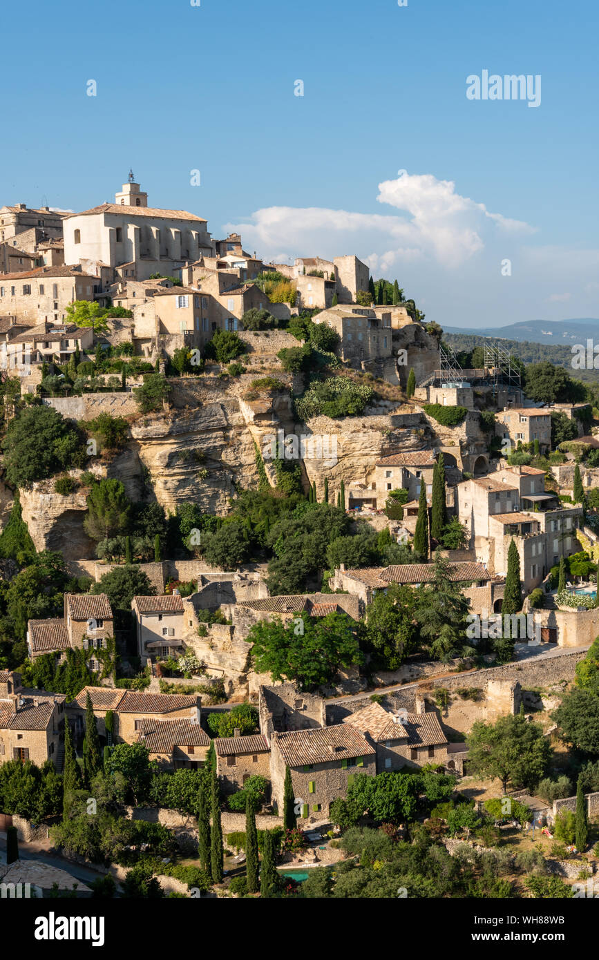 Gordes das am meisten besuchte Dorf in der Provence Frankreich Stockfoto
