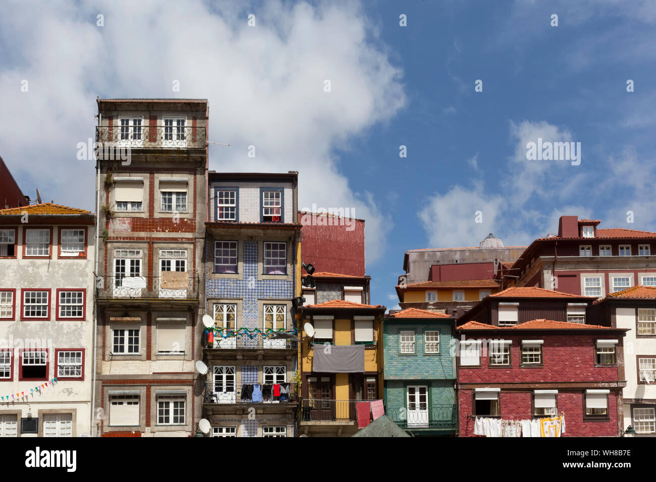 Reihe von Häusern, Porto, Portugal Stockfoto