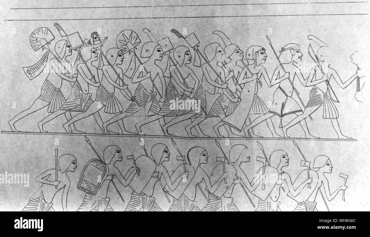 Prozession der internationalen militärischen Schutz an El Amarna erzählen. Von Christiane Desroches Noblecourt, Seite 145 Tutanchamun.. Stockfoto