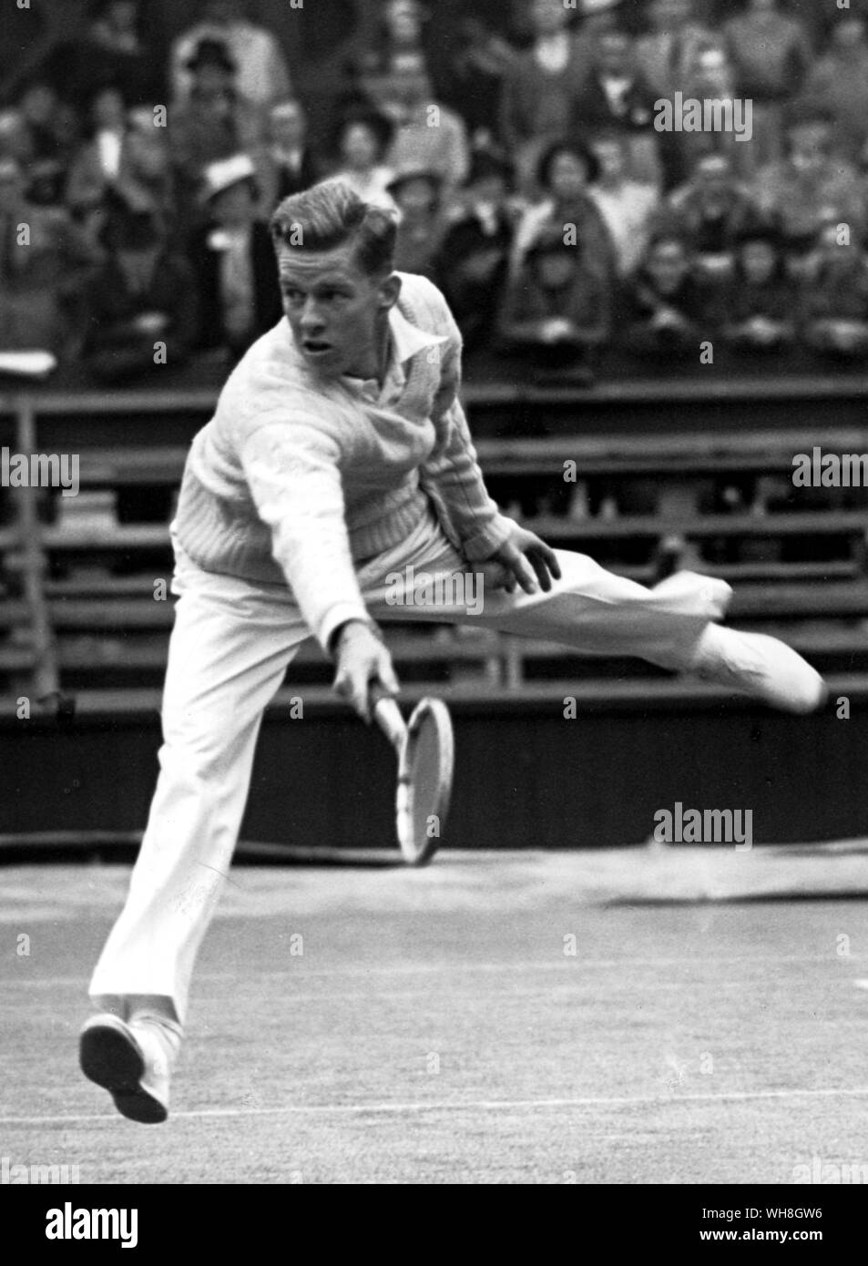 Donald McNeill: erste Amerikanische der französischen Männer singles Meisterschaft zu gewinnen. Die Enzyklopädie von Tennis auf Seite 283. Stockfoto