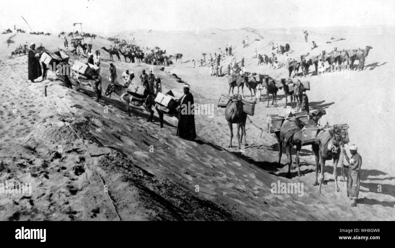 Arbeiter bei der Arbeit auf dem Bau des Suezkanals. Stockfoto