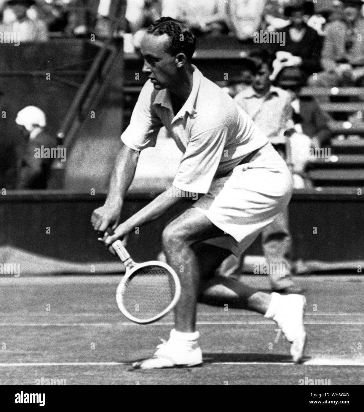 Vivian McGrath: Der erste große Zweihändige player. Die Enzyklopädie von Tennis Seite 143. Stockfoto