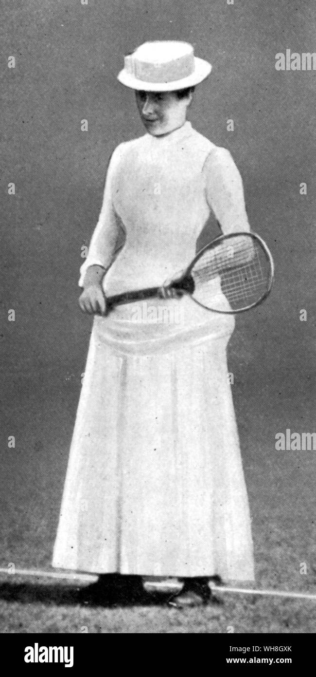 Miss Maud Watson, die erste Frau, die Wimbledon Champion, 1884. Die Enzyklopädie von Tennis Seite 239. Stockfoto