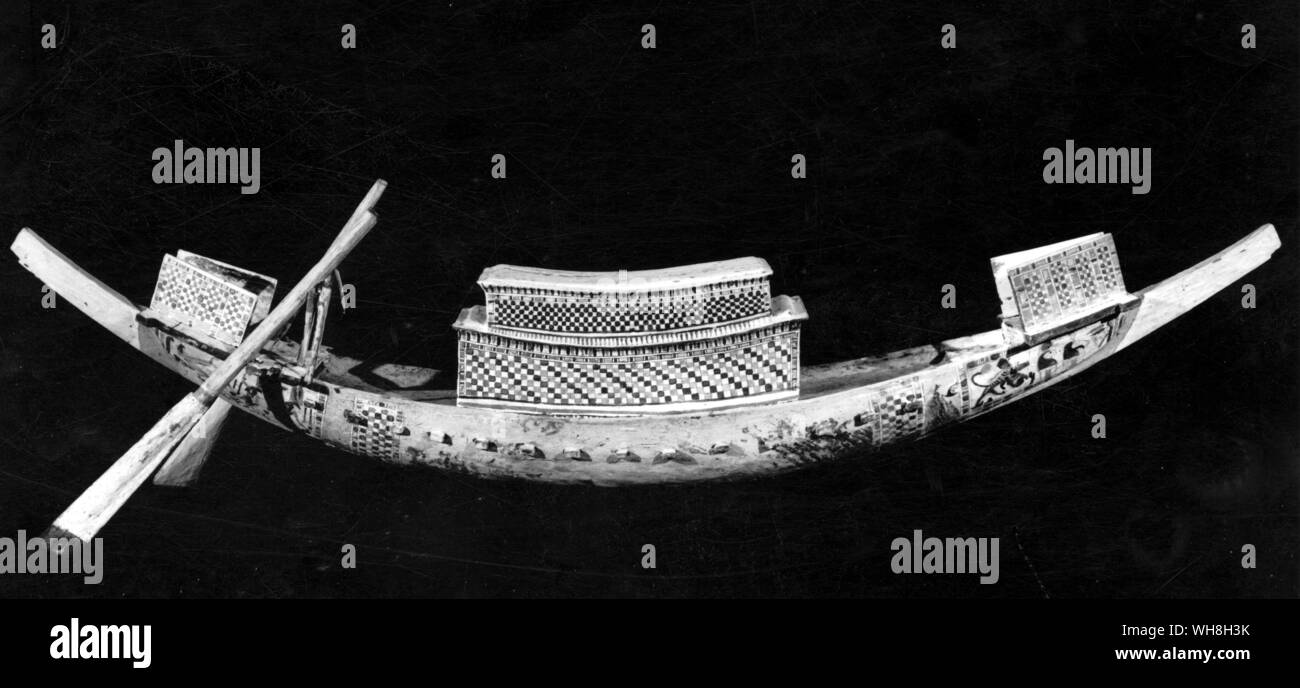 Modell Boot. Die Schätze von Tutanchamun, der Katalog zur Ausstellung von I E S Edwards, Seite 69. Stockfoto