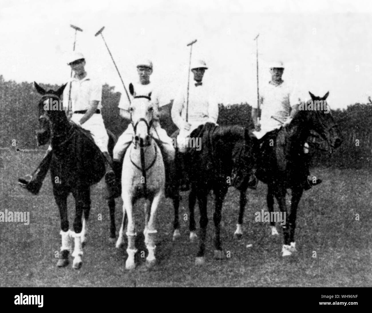 Frankreich, Paris Olympics, 1924: United States (USA) Polo Team kam an zweiter Stelle auf der olympischen Wettbewerb. l-r: E.Boescke, T. Hitchcock (Kapitän), F. Roe, R. Wanamaker. Stockfoto
