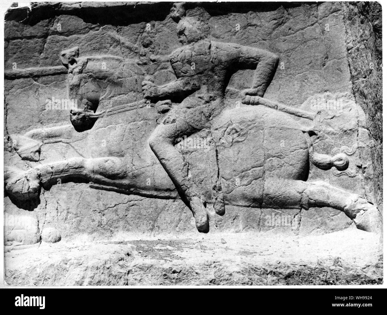 Alten Kriegsführung/schwere Kavallerie (in diesem Relief dargestellt), Reitschule mit Hilfe eines Bügels, Waren aus dem Osten eingeführt.. Stockfoto
