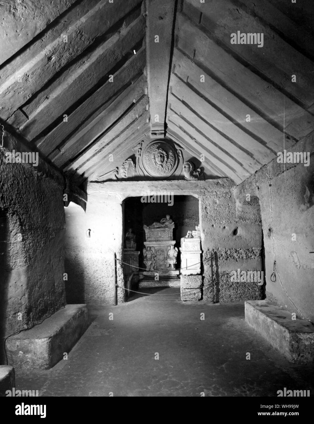 Grab des Volumnii in der Nähe von Perugia. Das prächtige Grabmal in Form von einem Haus enthalten sind sieben Urnen und Interessantesten, einer Dame namens Veilia Stockfoto
