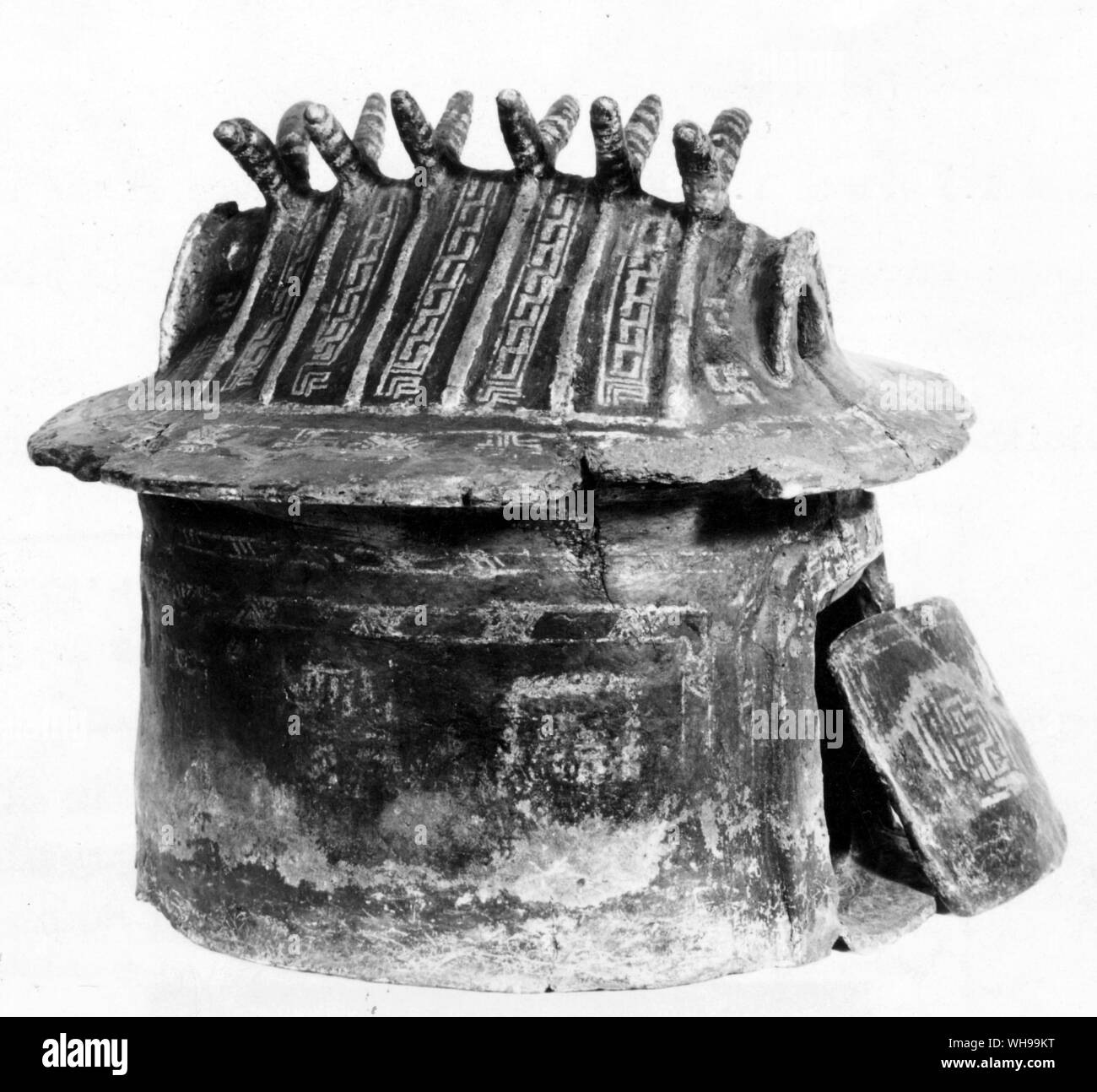 Villanovan cinerary Urne in der Form eines flechtwerkwände Hütte 8. Jahrhundert v. Chr. Stockfoto