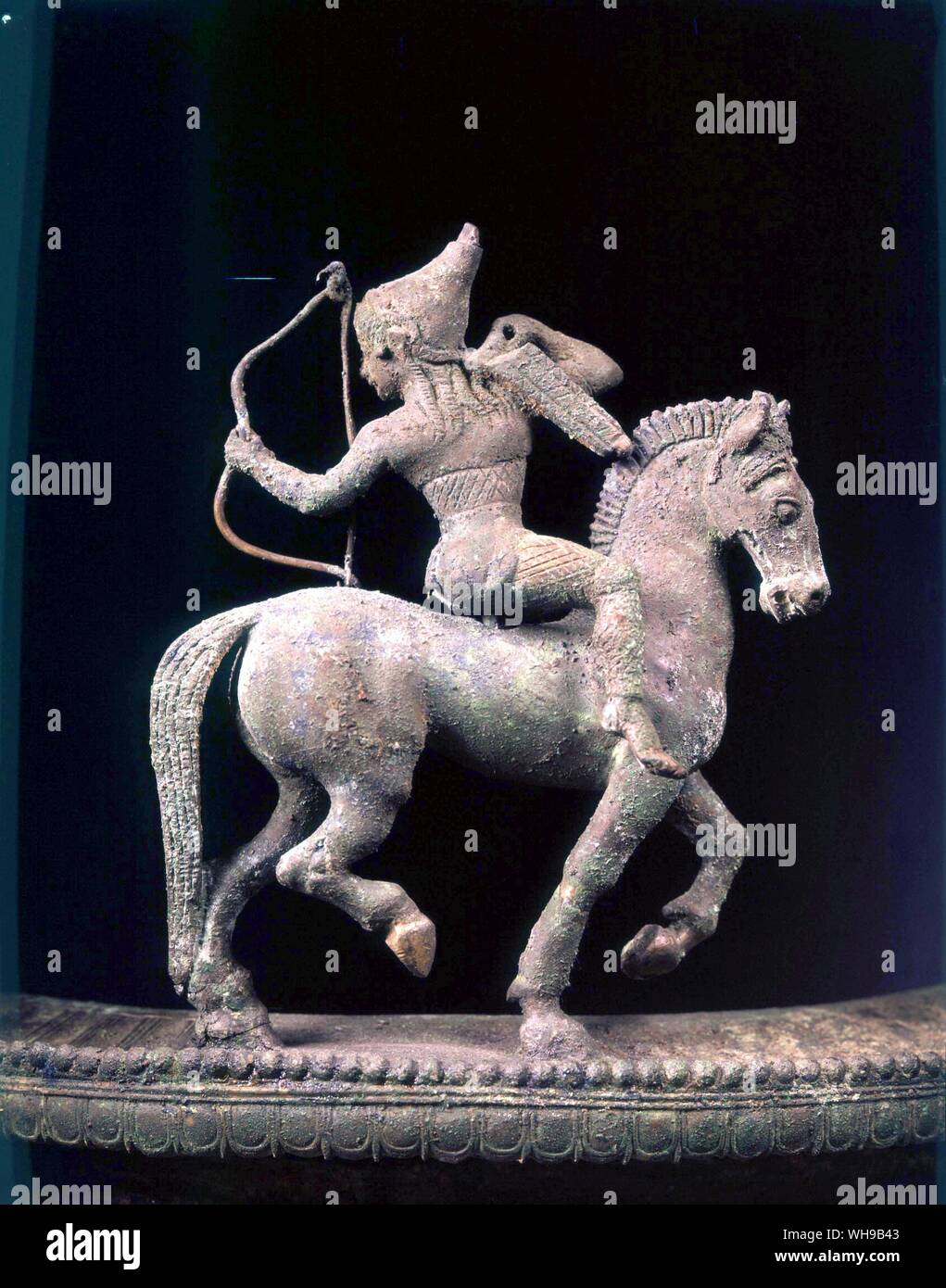 Etruskische asiatische Nomaden Archer 500 v. Chr. montiert Amazon auf eine Etruskische Rührschüssel. . Alten Kriegsführung/der alten Griechen: Ein Asiatisches nomad Archer, ca. 500 v. Chr. Stockfoto