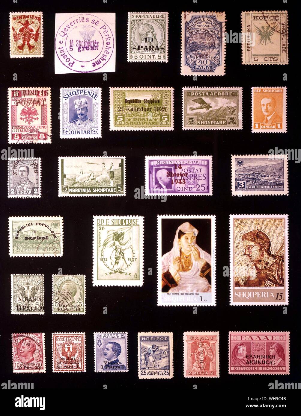 Europa - Albanien: (von links nach rechts) 1. 2 Paras, 1913, 2. 5 Grosch, 1913, 3.10 Paras, 1914, 4. 40 Paras, 1915, 5. 5 Rappen, 1917, 6. 15 qindar, 1919, 7. 25 qintar, 1920, 8. 5 qindar, 1925, 9. 5 qindar, 1925, 10. 1 qindar, 1925, 11. 1 qindar, 1928, 12. 5 qindar, 1940, 13. 25 qindar, 1944, 14. 3 fanka, 1945, 15. 20 qindar, 1946, 16. 8 Lek 1957, 17. 1 Lek 1967, 18. 15 qindar, 1969, 19. Postämter in Albanien, 10 Paras, 1902, 20. Durazzo, 10 Paras, 1909, 21. Janina, 20 Paras, 1909, 22. Scutari, 4 Paras, 1915, 23. Valona, 1 Piastre 1909, 24. Epirus, 25 lepta 1914, 25. Nordepirus, Stockfoto
