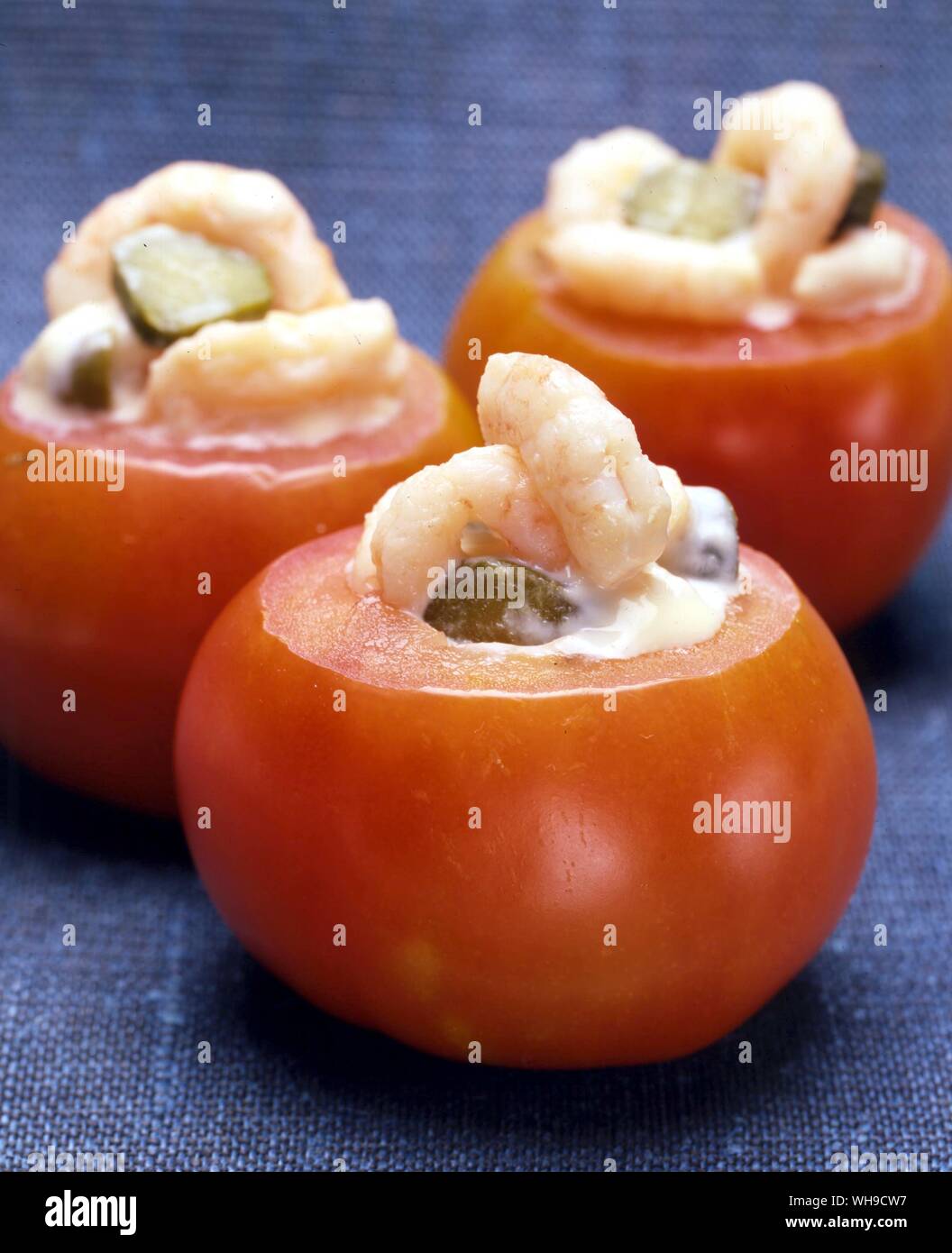 Garnelen gefüllte Tomaten Stockfoto