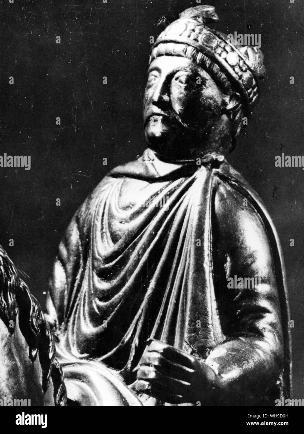 Karl (Karl der Große (742-814). König der Franken ab 768 und Kaiser des Heiligen Römischen Reiches ab 800. Bronzeskulptur. Stockfoto