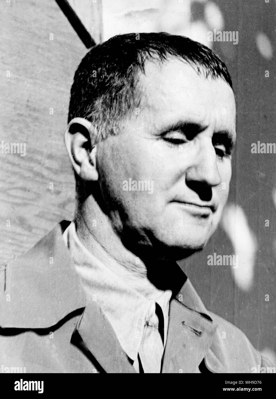 Bertolt Brecht (1898-1956), deutscher Dramatiker und Dichter, eine der einflussreichsten Persönlichkeiten im 20. Jahrhundert Theater. Ein anti-Nazi, verließ er Deutschland 1933 für Skandinavien und den USA. Stockfoto