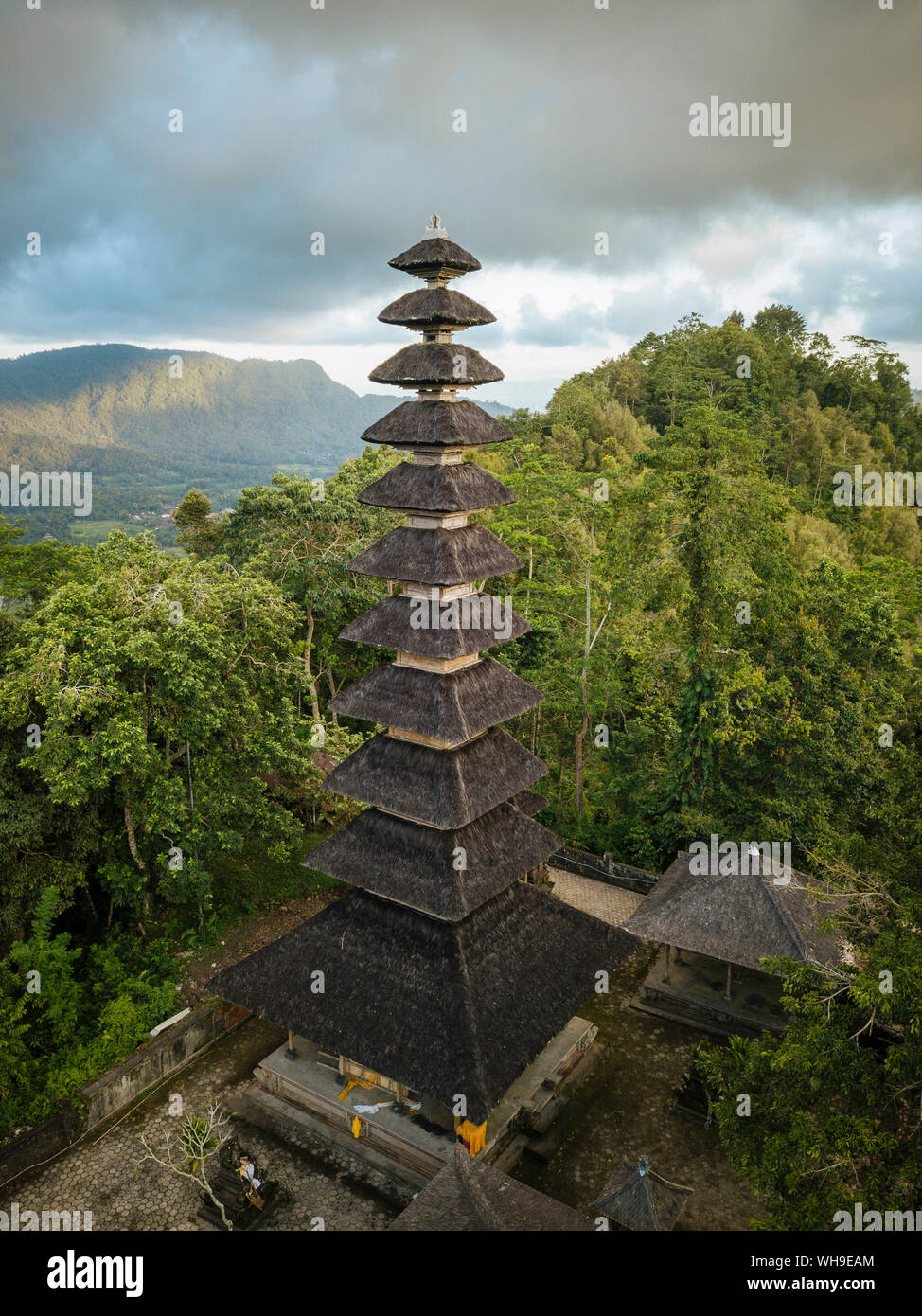 Luftaufnahme von Pura Bukit Sangkan Gunung, Sidemen, Bali, Indonesien, Südostasien, Asien Stockfoto