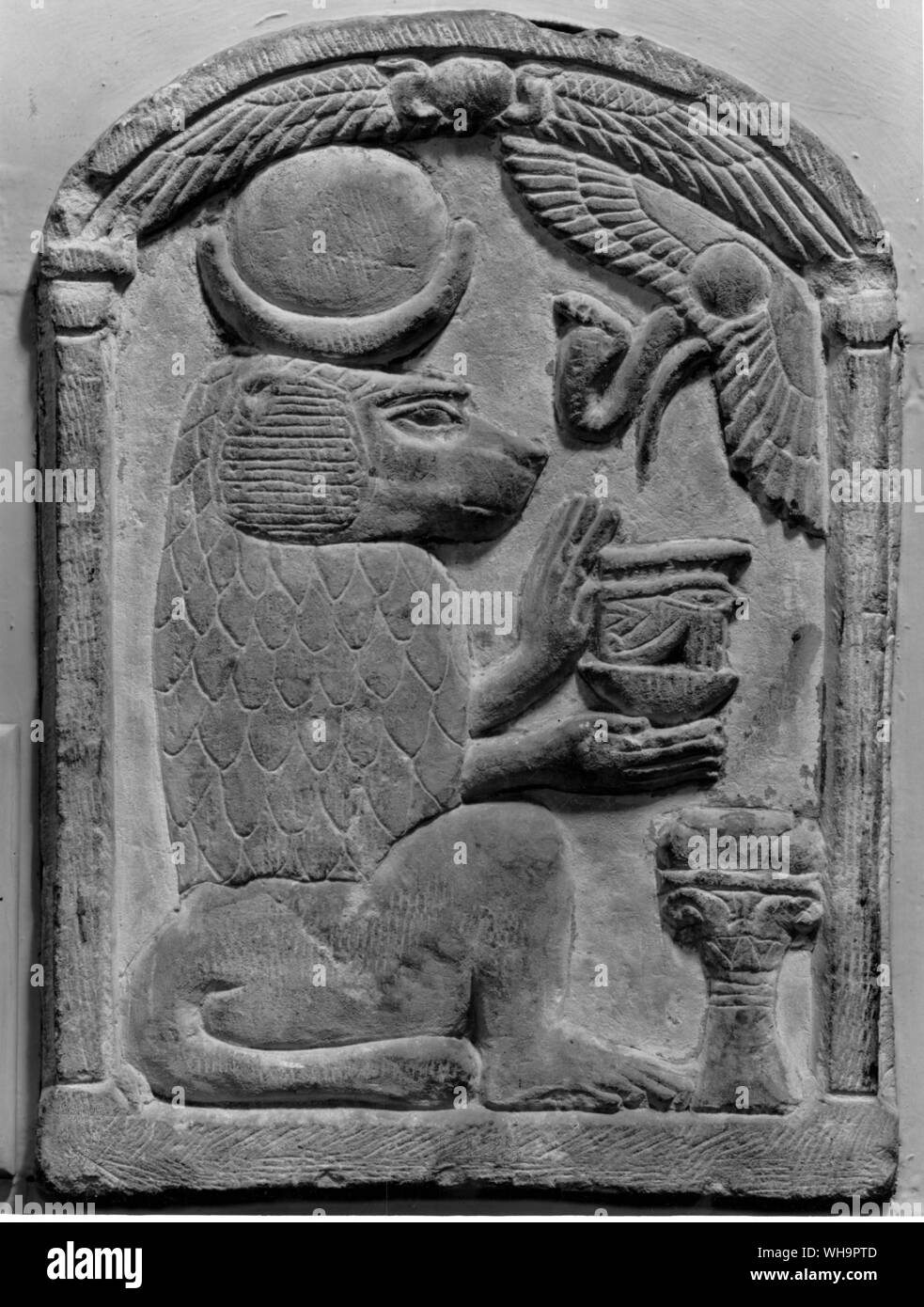 Thot, der ägyptische Gott der Weisheit und der Magie, in der Form eines Affen gezeigt Stockfoto