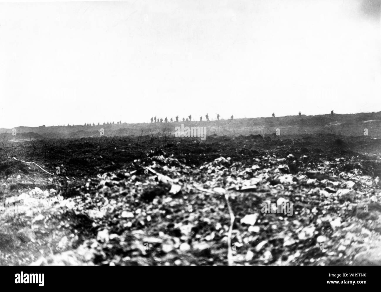 WW1/Frankreich - Vimy: Kanadische Truppen vorrücken über den Westen von Vimy, April 1917. Stockfoto