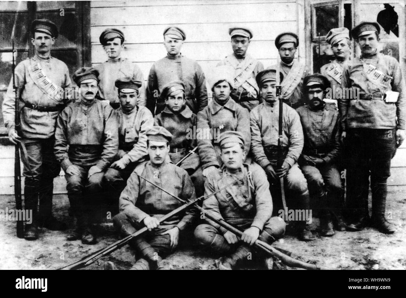 WW1/Abbau des Cezh Freiwilligen der Roten Armee, die im April 1918 aufgenommen wurden, in der Internationalen Czecho-Chinese-serbischen Loslösung an Cariayn. Stockfoto
