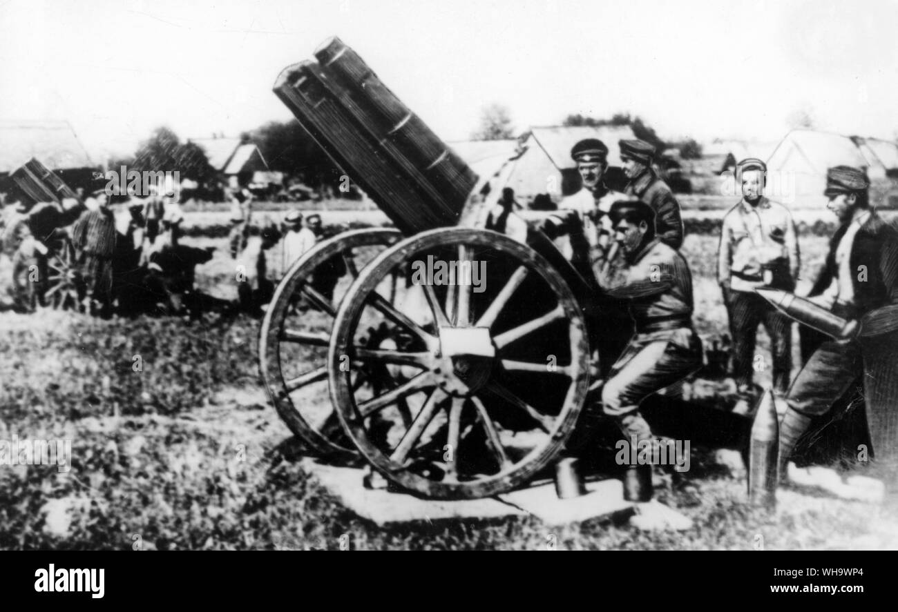 WW1/Osteuropäischen Soldaten mit Gewehren. (Kein Titel, aber möglicherweise sind die griechischen Truppen). Stockfoto