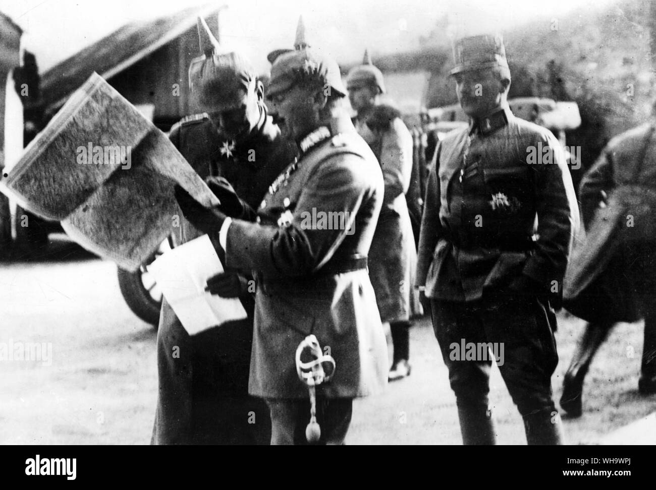 WW1/Rumänisch - Rumänisch - vorne. Generäle von falkenhayn (links, 9. Armee) und von Delmensingen (rechts, Prusso-Bavarian Alpine Korps) bei der Schlacht Sitz der 9. Armee). Stockfoto