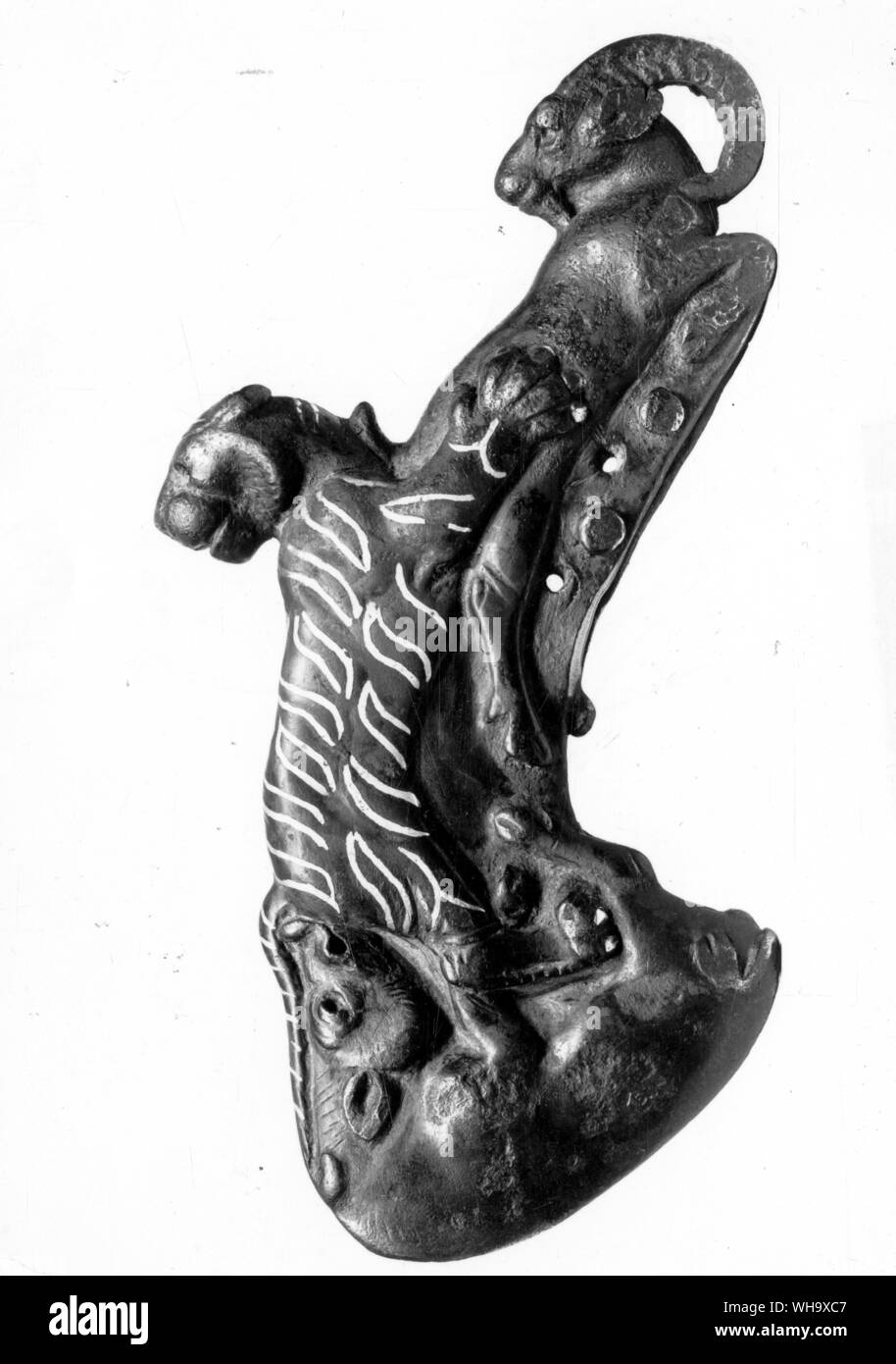 Persische ceremonian Bronze ax Head mit silber Inlay, von den Oxus Schatz, 900-700 v. Chr. Stockfoto