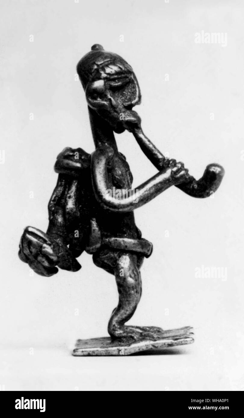 Ashante gold Gewicht, einen Mann rauchen. Stockfoto