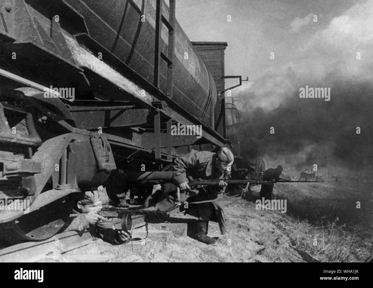 WW2: UDSSR/Kämpfen an der Shaulyai-Telshai Eisenbahnlinie, nordwestlich von Shaulyai, 1944. Angriff der Sowjetunion auf der Ostsee vor. Stockfoto