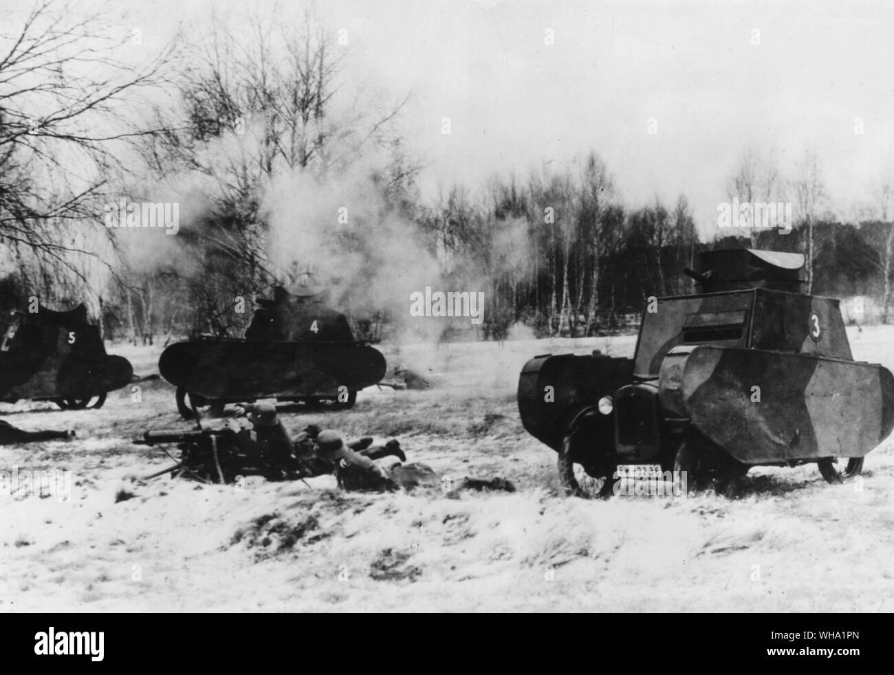 Übrigens: Die deutsche Armee auf manoevres mit Holz- tanks, 1931. Stockfoto