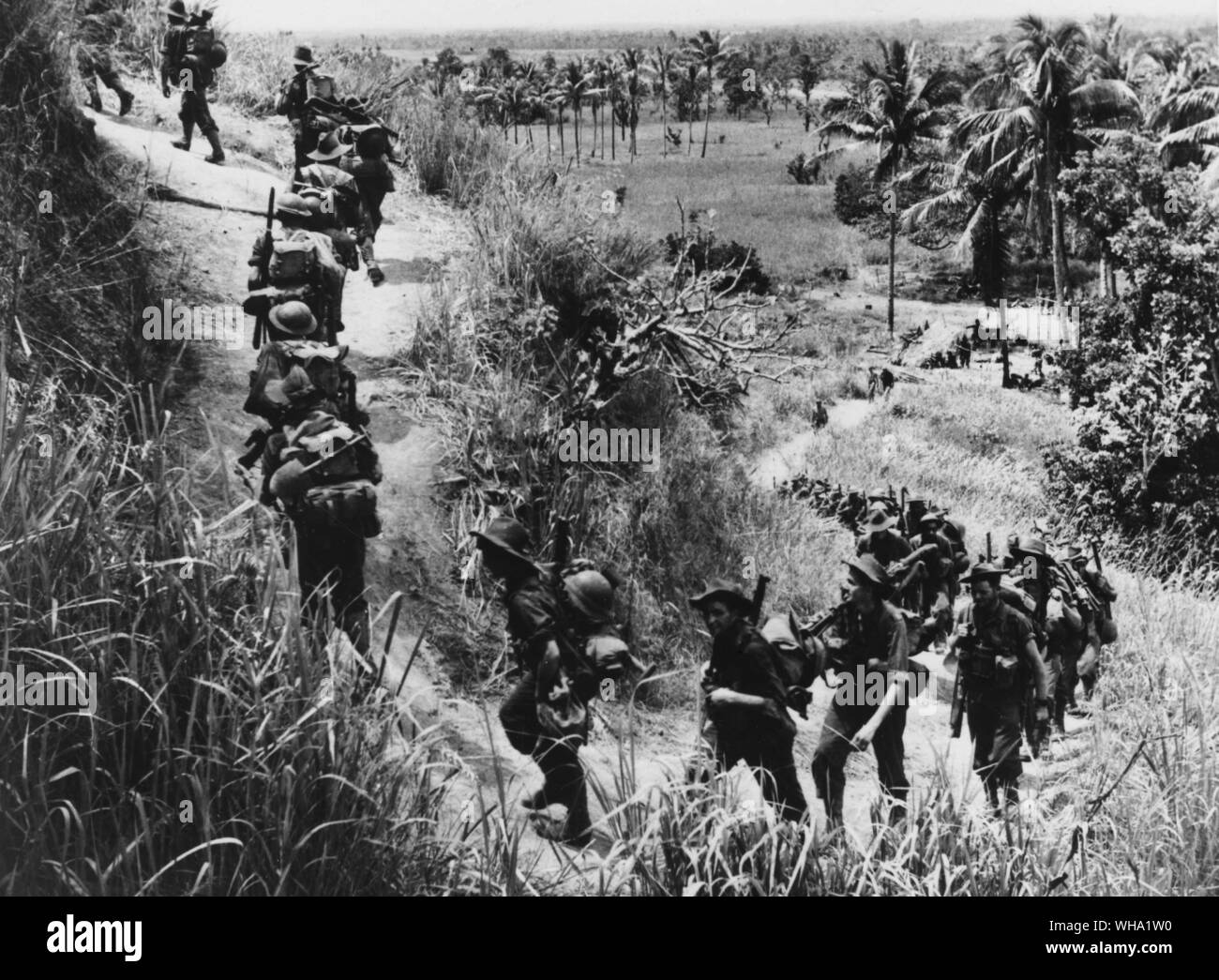WW2: Alliierte Truppen März in Asien. Stockfoto