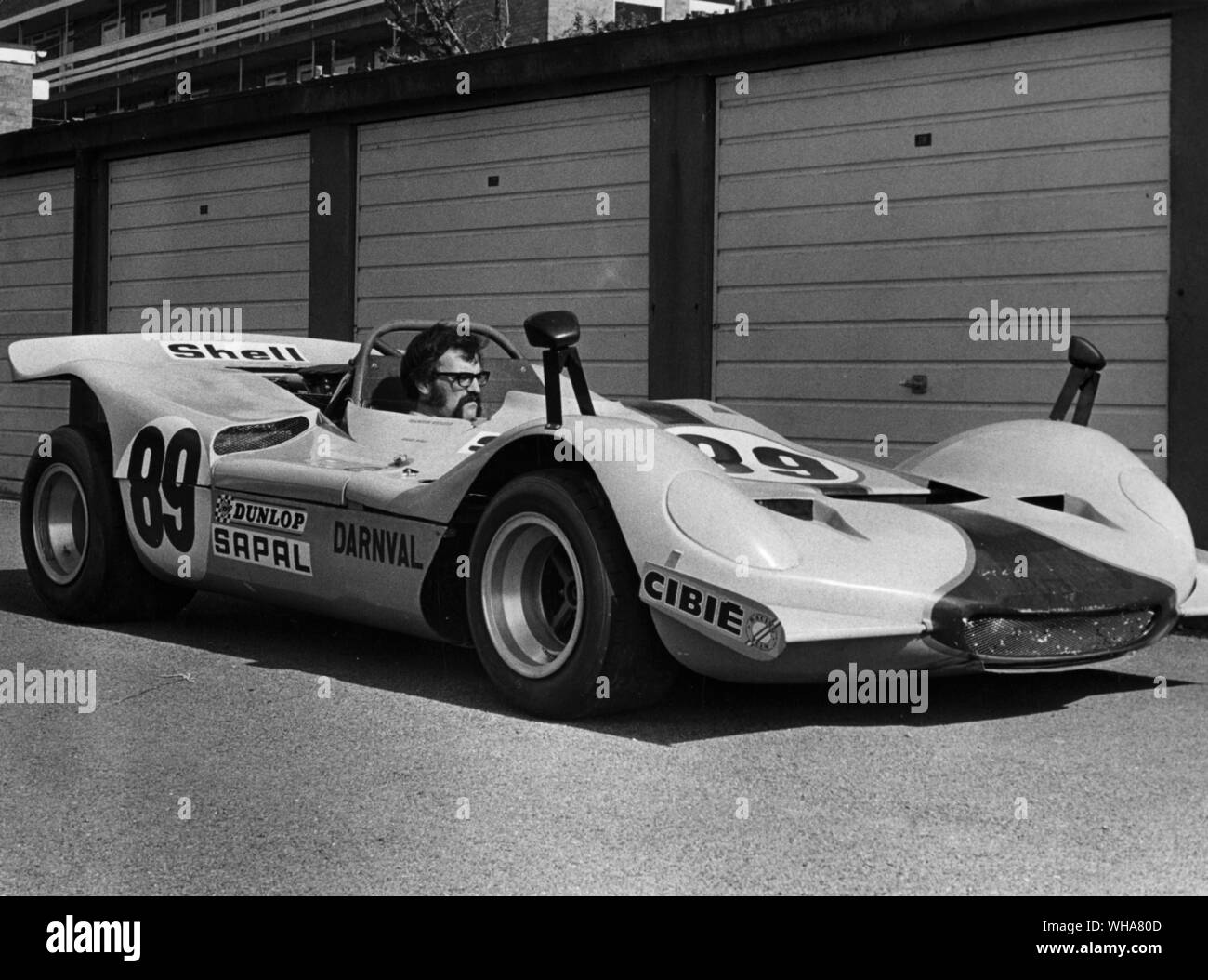 1972 Lenham Repco 3 liter Sportwagen. Roger Hurst vor in Le Mans 1972 zu üben Stockfoto