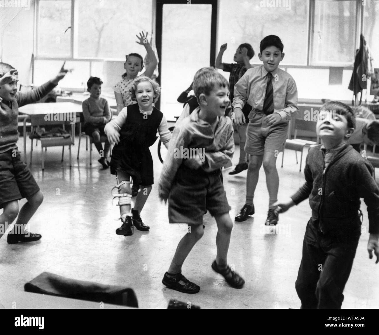 Musik und Bewegung, tanzen zur BBC-Sendung im FDR Schule für behinderte Kinder Stockfoto