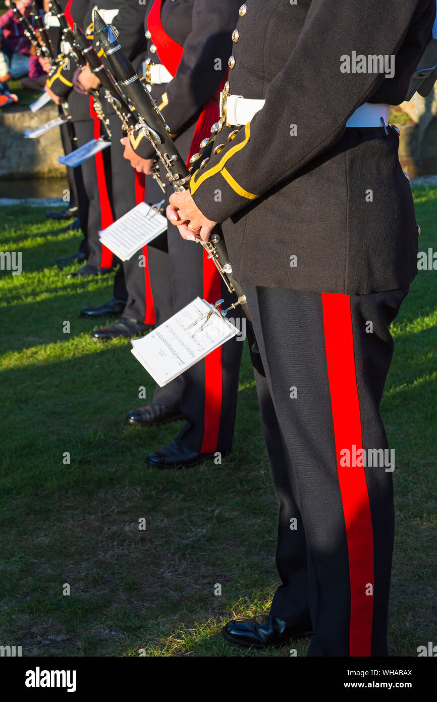 HM Royal Marines Band Portsmouth Durchführung Beach Retreat in Bournemouth Air Festival, Bournemouth, Dorset UK im August Stockfoto