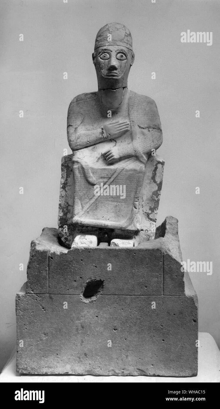Statue von Idri Mi, König von Halakh, Kalkstein und ursprünglich bemalte North Syrischen 15. Jahrhundert v. Chr. Stockfoto