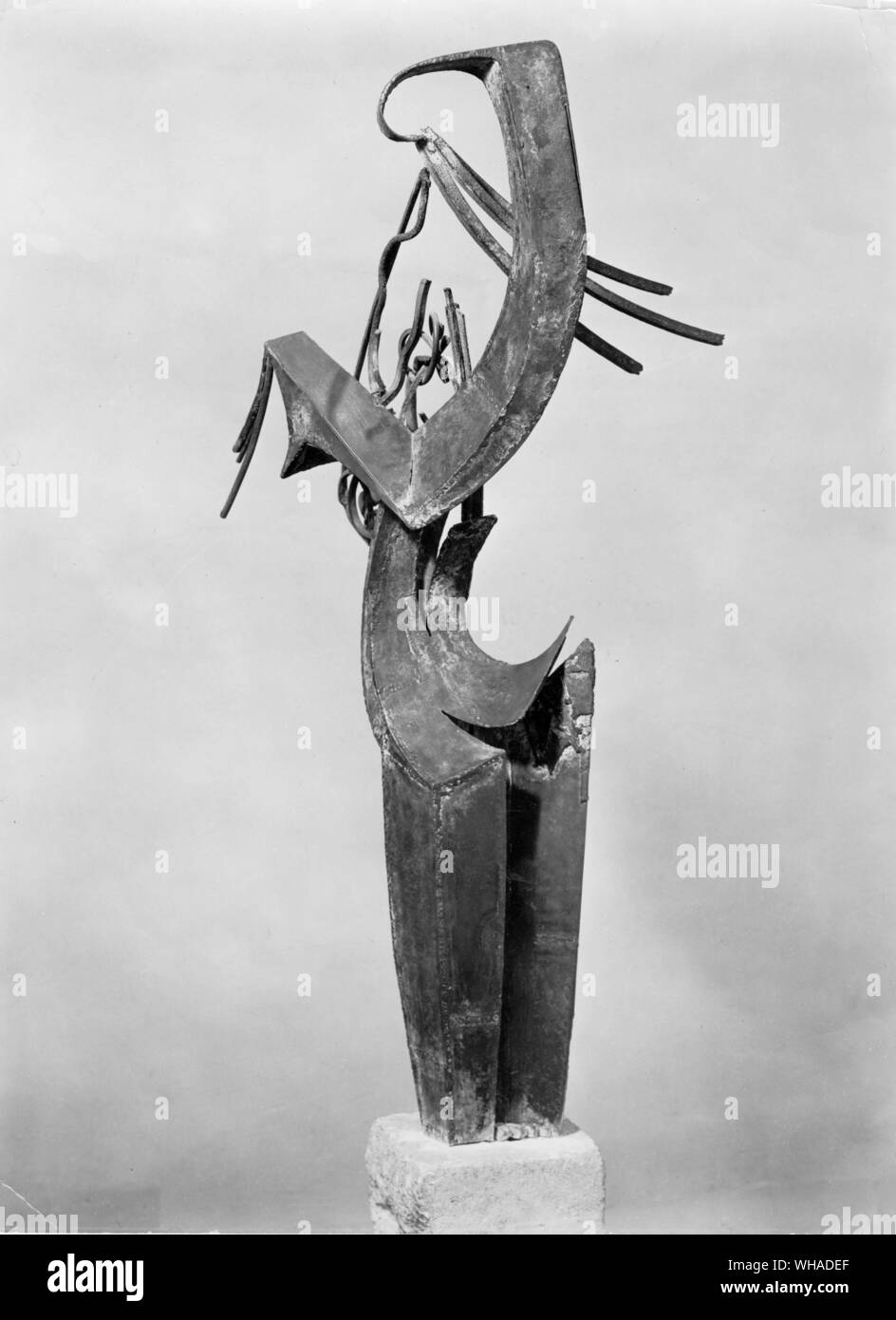 Julio Gonzalez. Frau ihre Haare kämmen, 1936. Schmiedeeisen Stockfoto